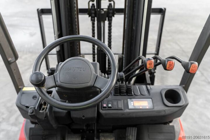 Empilhador Manitou MI 25 D