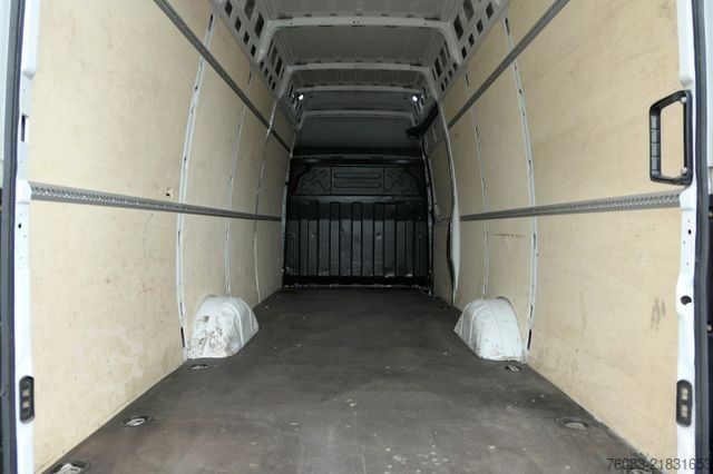 ऊंची छत वाली वैन IVECO Daily35-160 Maxi H3 extraHoch2,1m Hi-Matik Klima