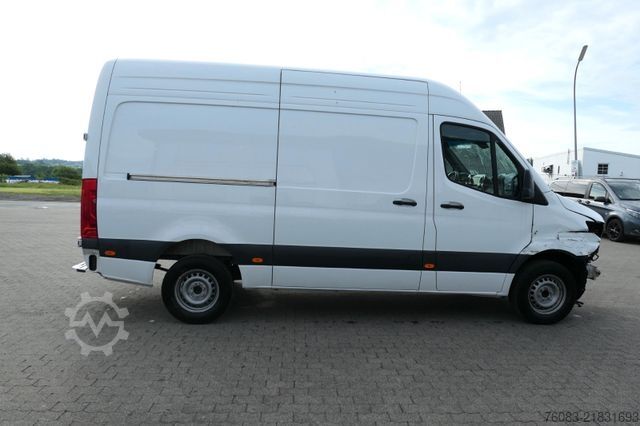 Ван с висока покривка MERCEDES-BENZ Sprinter 317 CDI L2H2 Klima Navi 9G-Tronik MOPF
