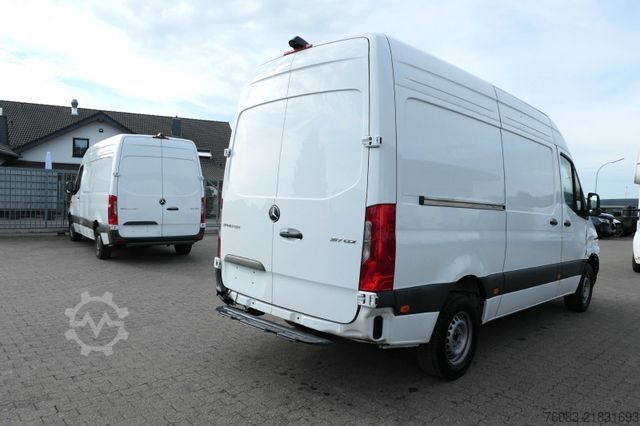 Ван с висока покривка MERCEDES-BENZ Sprinter 317 CDI L2H2 Klima Navi 9G-Tronik MOPF