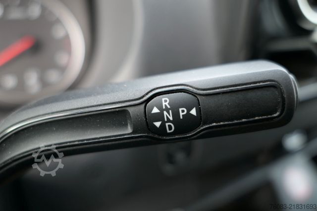 Ван с висока покривка MERCEDES-BENZ Sprinter 317 CDI L2H2 Klima Navi 9G-Tronik MOPF