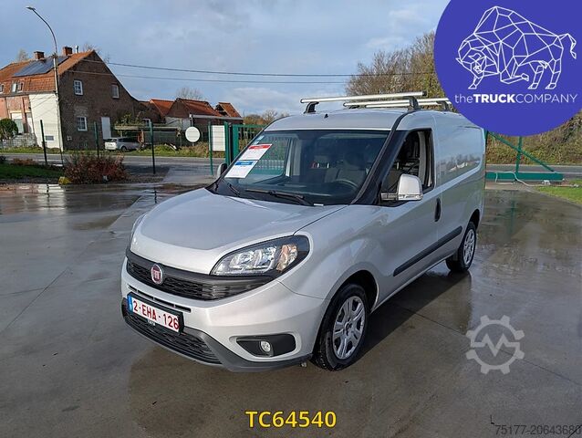 박스 밴 Fiat Doblo