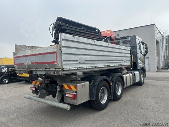 Camion ribaltabile trilaterale VOLVO FH 500 6X4 3-SEITEN KIPPER KRAN  MFCT HAMA KIPPER, PALFINGER PK 22000 RETARDER