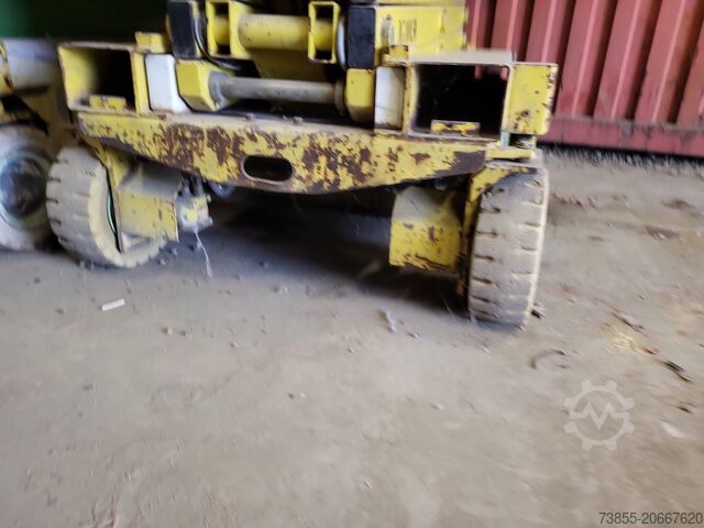 Ножичний підйомний стіл Iteco IT10130 (for parts only)