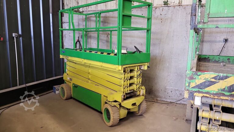 Scherenhubtisch Iteco IG 8089 (for parts only)