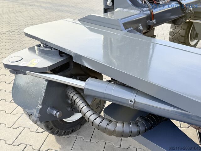 รถยกสี่ทิศทาง Combilift C5000XL GAS TRIPLEX 6000 EXTENDABLE FORK