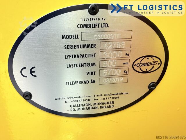 Empilhadeira de quatro direções Combilift C3000STE TRIPLEX WIDE POSITIONER CABIN