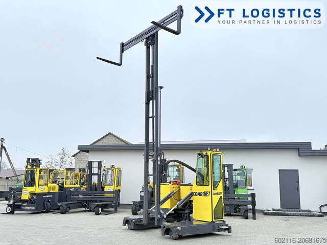 Empilhadeira de quatro direções Combilift C3000STE TRIPLEX WIDE POSITIONER CABIN