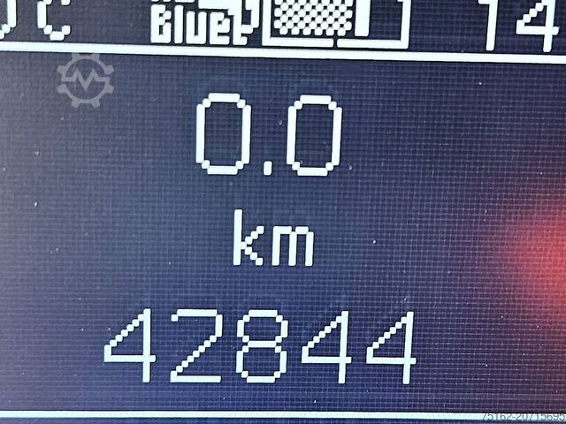 High-roof van MERCEDES-BENZ SPRINTER 314 L2H2 Mbux Automaat!