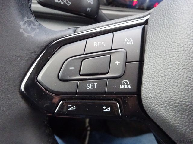 Skåpbil FORD Transit Connect Trend L2 2.0L AT Kasten AHK Navi