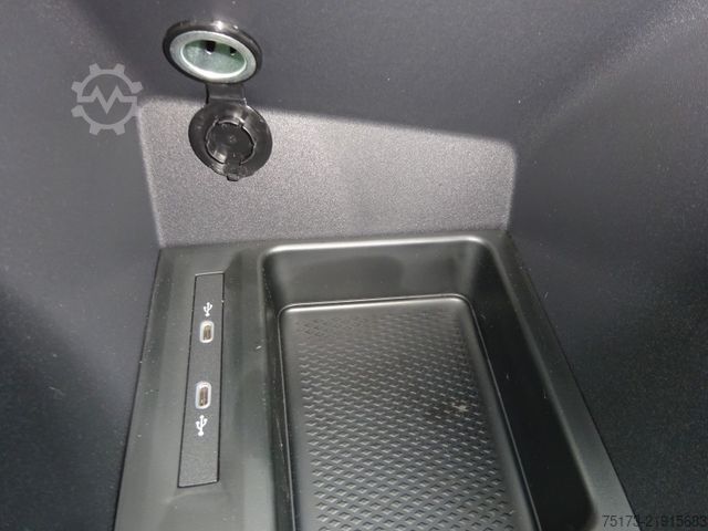 Skåpbil FORD Transit Connect Trend L2 2.0L AT Kasten AHK Navi