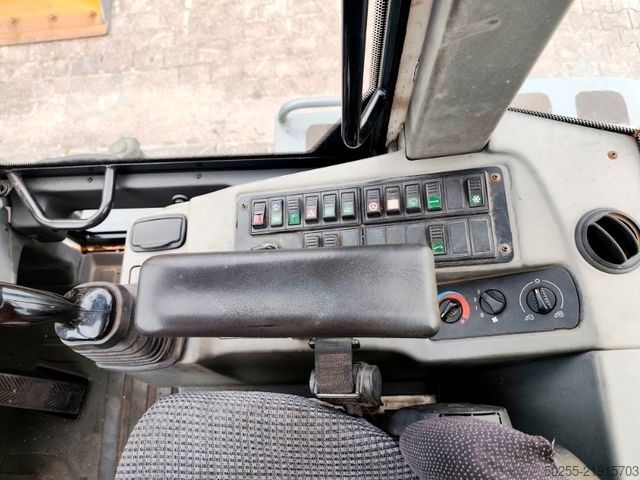 Rataslaadur LIEBHERR L 514 kein 509 524 original Stunden