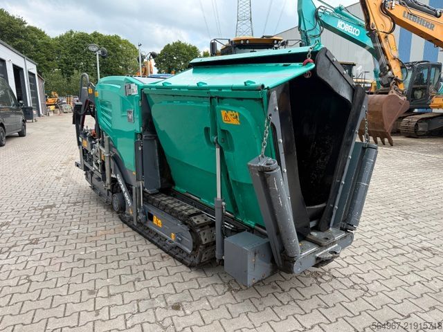 Asfaldi segamistehas VÖGELE Vögele Super 800i Asphaltfertiger Nivellierautom