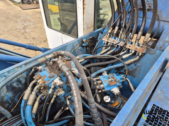 Excavadora sobre neumáticos Fuchs MHL 350