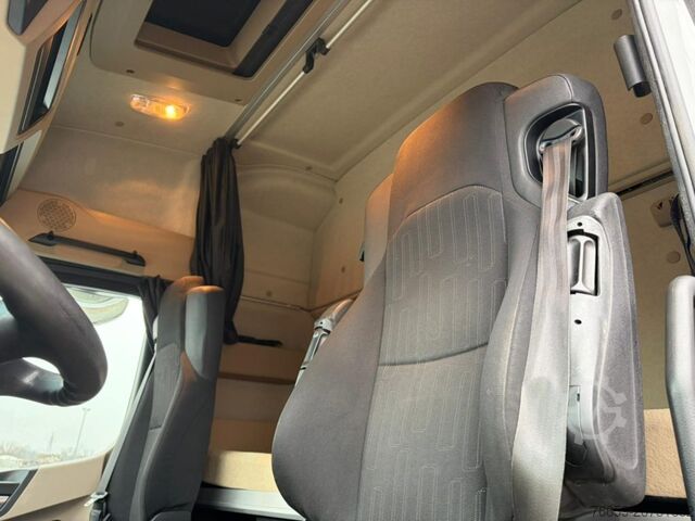 স্ট্যান্ডার্ড ট্রাক্টর ইউনিট MERCEDES-BENZ Actros 1845 LS