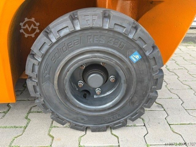 LPG viljuškari Still RX70-35T