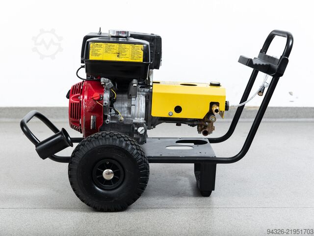 Kärcher HD 1050 B limpiadora de alta presión Kärcher HD 1050 B HONDA GX390 - 230bar - 930l/h
