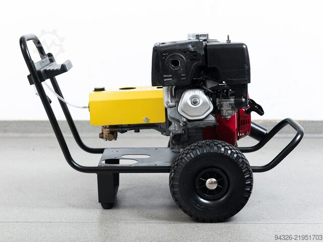 Kärcher HD 1050 B limpiadora de alta presión Kärcher HD 1050 B HONDA GX390 - 230bar - 930l/h