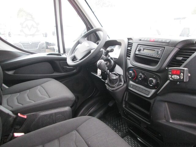 شاحنة بدن معزول مبرد IVECO 35 C13*Carrier Kühlkoffer*LBW*