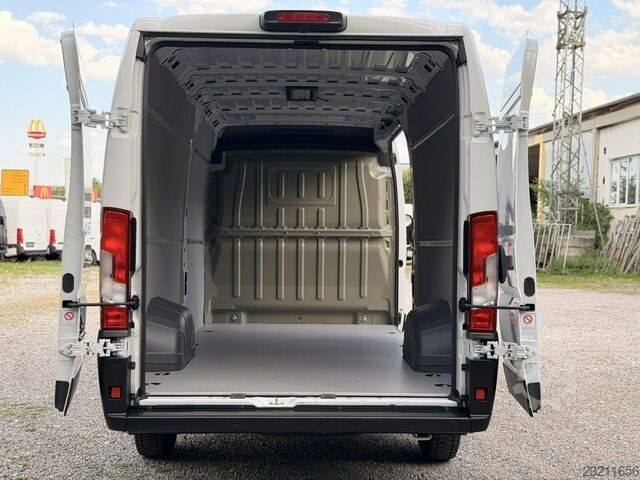 Furgoneta Peugeot Boxer 35 L4H2 140 Klima KameraTempo Navi
