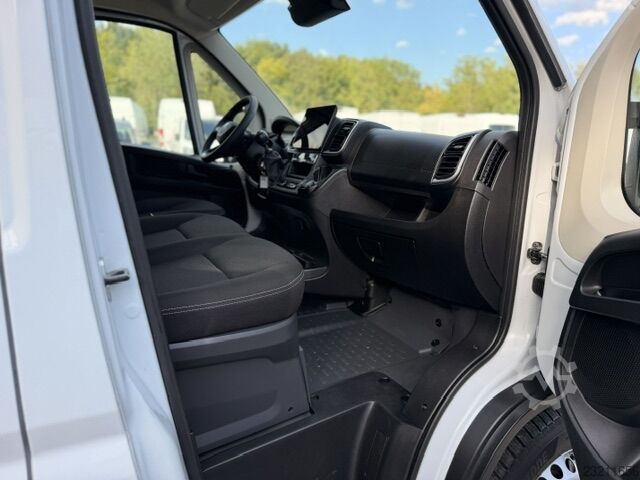 Furgoneta Peugeot Boxer 35 L4H2 140 Klima KameraTempo Navi