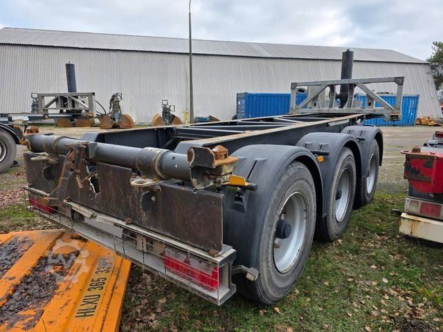 Ημιρυμουλκούμενο εναλλάξιμου αμαξώματος LAG Kipp-Chassis 20", Liftachse,Staukiste Edelstahl