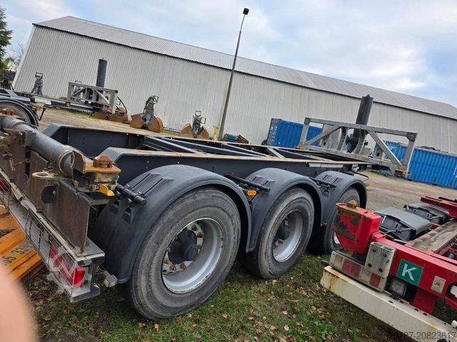 Ημιρυμουλκούμενο εναλλάξιμου αμαξώματος LAG Kipp-Chassis 20", Liftachse,Staukiste Edelstahl