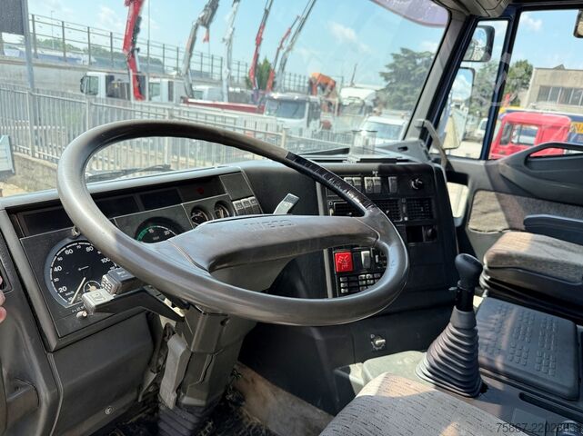 Savitvežis Iveco EUROSTAR 240E52