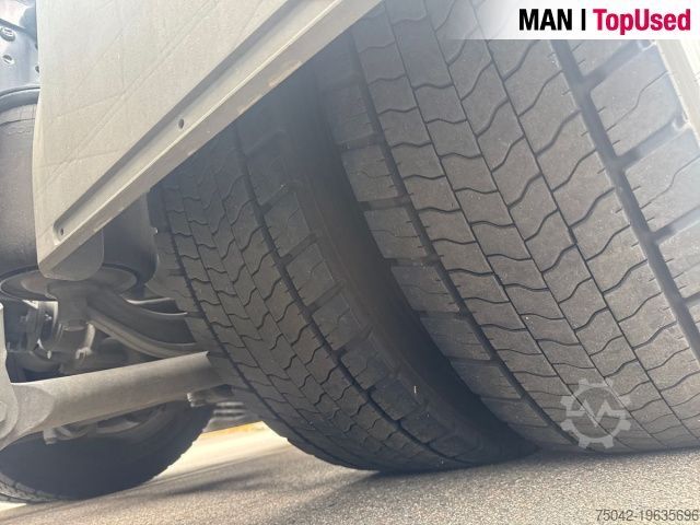 Standardni tegljač MAN TGX 28.640 6x2=2 LL SA