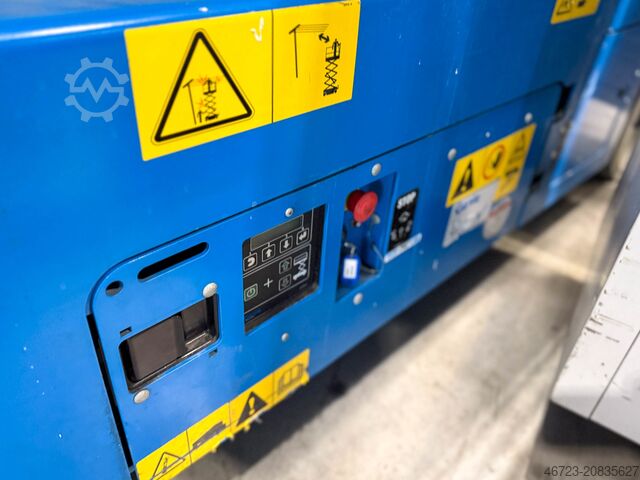 Scherenarbeitsbühne GENIE GS-3246