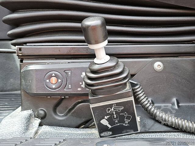 Standard-SZM MERCEDES-BENZ ACTROS 1843