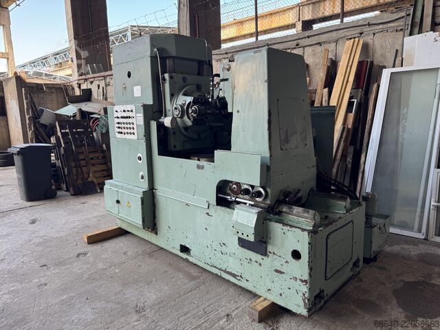 Machine à tailler les engrenages STANKO 53A80H