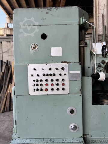 Machine à tailler les engrenages STANKO 53A80H