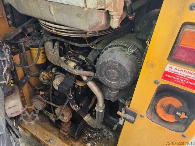 Utovarivač na točkovima CATERPILLAR 226D3 Lader mit Schwergutschaufel