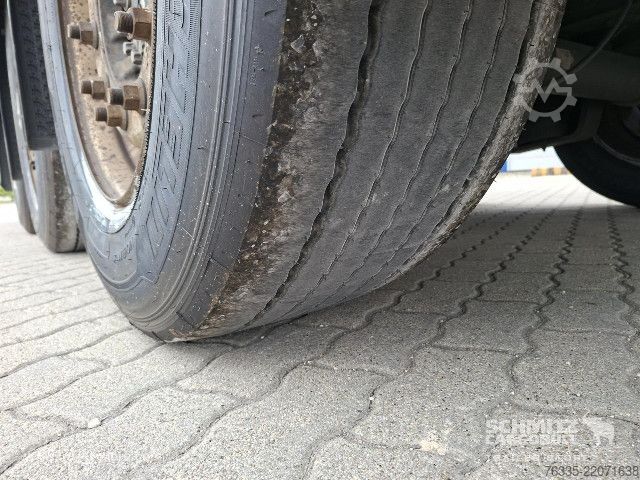 Otvorena poluprikolica sa ceradom Schmitz Cargobull Curtainsider Mega