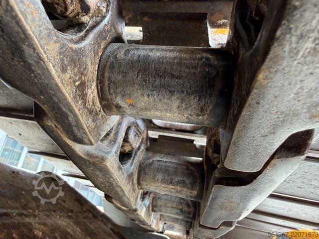 Jentolak rantai LIEBHERR R920 Compact LC Kettenbagger