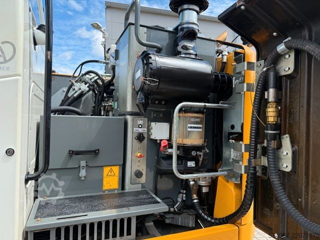 Jentolak rantai LIEBHERR R920 Compact LC Kettenbagger
