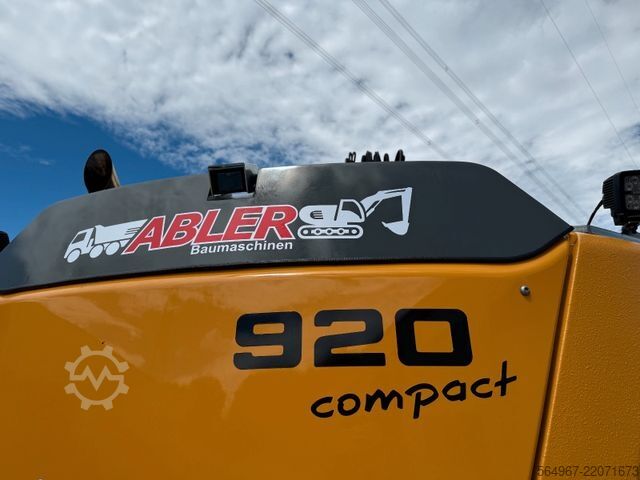 Jentolak rantai LIEBHERR R920 Compact LC Kettenbagger