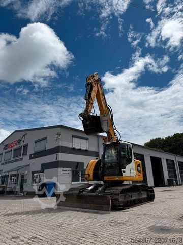 Jentolak rantai LIEBHERR R920 Compact LC Kettenbagger