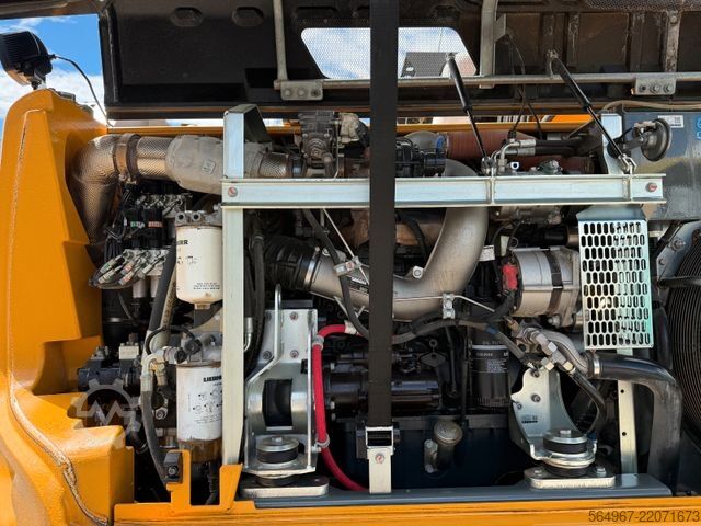 Jentolak rantai LIEBHERR R920 Compact LC Kettenbagger
