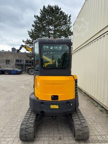 Minibagger BOBCAT E26 / 2017 BJ / 3 x Löffel