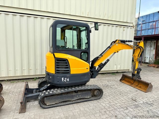 Minibagger BOBCAT E26 / 2017 BJ / 3 x Löffel