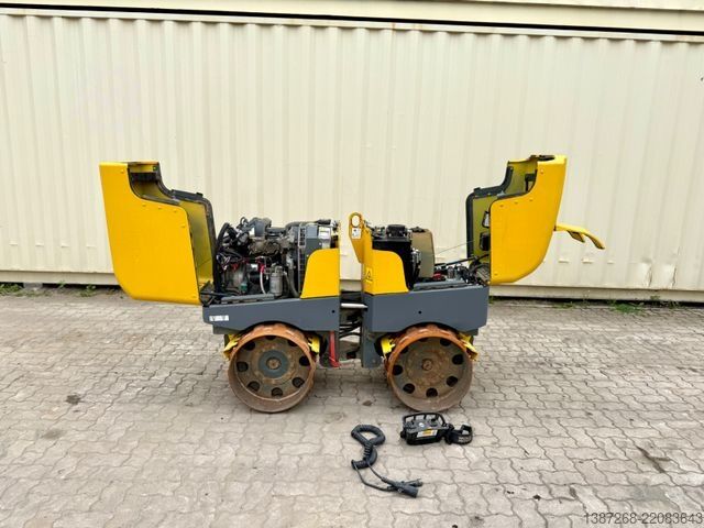 รถบดถังเดียว WACKER Neuson RT82-SC3 / 2015 BJ / 516 H / Remote