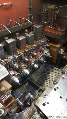 الآلات الوطنية 750 S3 National Machinery 750 5 Die S3 Cold Former