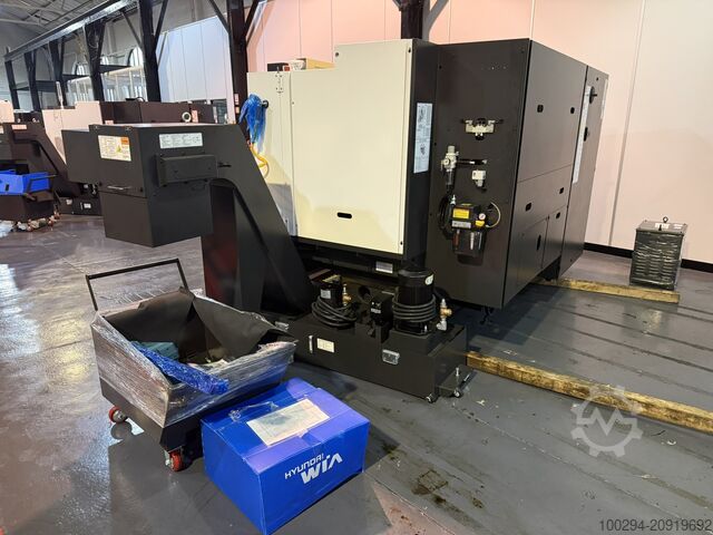 Máy tiện CNC Hyundai Wia HD2200