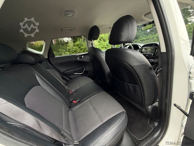 Furgoneta KIA Soul e-Soul DynamicLine 64 kWh LED Navi Kamera