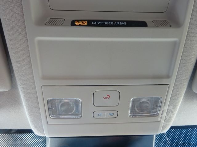 미니버스 FORD Transit Custom L2 Trail 4x4 Kombi AHK Matrix 360