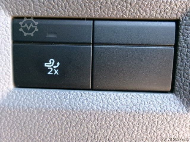 Mikroautobuss FORD Transit Custom 320L1 Trail 100kW AWD AHK 2xS.Tür