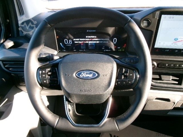 Mikroautobuss FORD Transit Custom 320L1 Trail 100kW AWD AHK 2xS.Tür