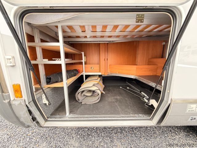 एकीकृत कैंपर HYMER/ERIBA B 654 *Festbett-Hubbett-Automatik-2xKlima*